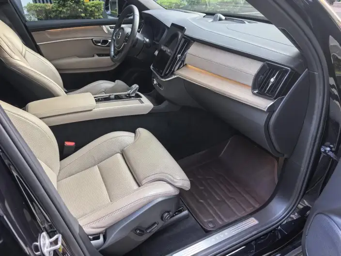 Volvo XC90 PHEV 2025 Model Facelift E Drive Hybrid T8 Long Battery Life Pro Smart Prestige Deluxe Edition 7 seat – фото 9