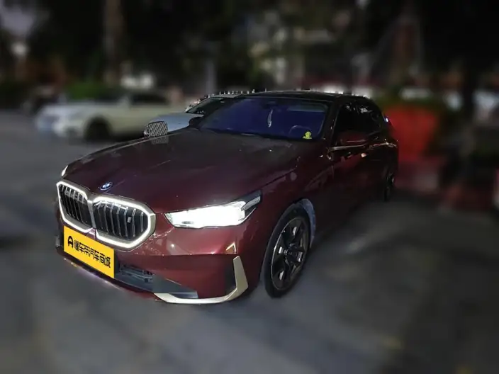 BMW i5 2024 Model eDrive35L Exclusive Model Luxury Set – фото 1
