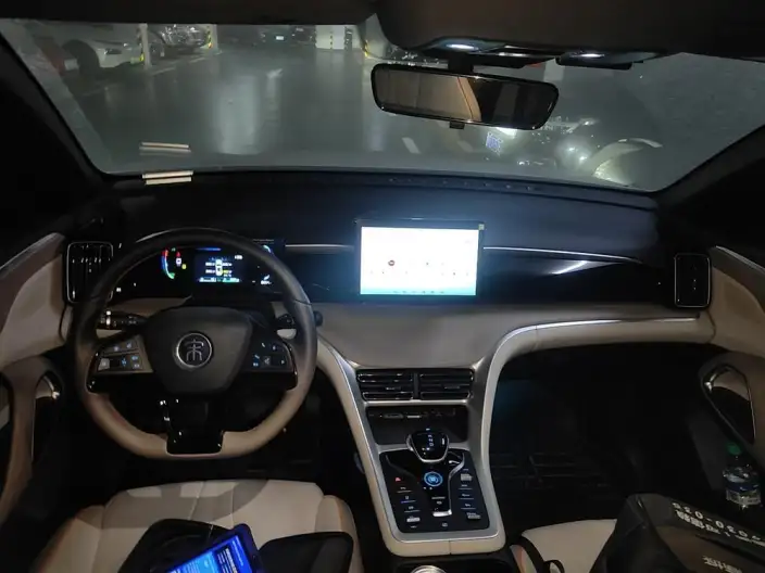 BYD Song Pro DM 2023 Model DM-i Champion Edition 71km Pilot Model – фото 5