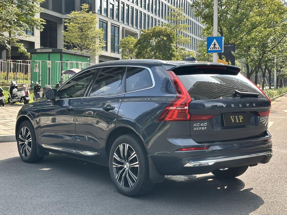 Volvo XC60 2022 B5 4WD Smart Enjoy Luxury – фото 5