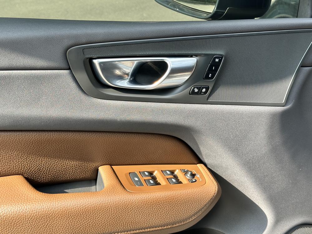 Volvo XC60 2022 B5 4WD Smart Enjoy Luxury – фото 10