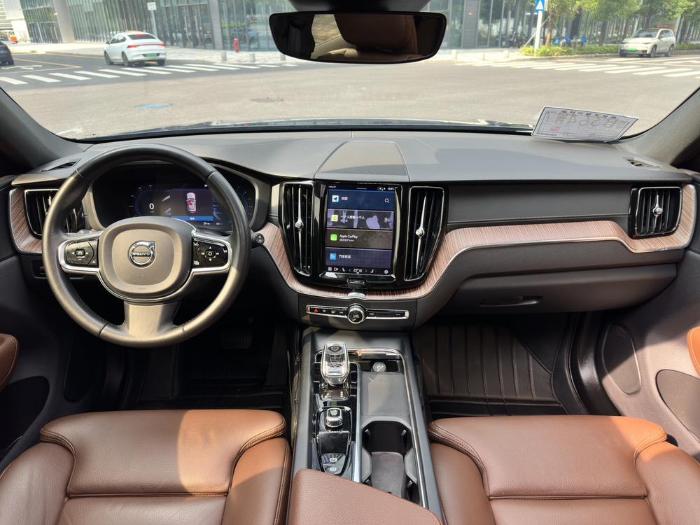 Volvo XC60 2022 B5 4WD Smart Enjoy Luxury – фото 13