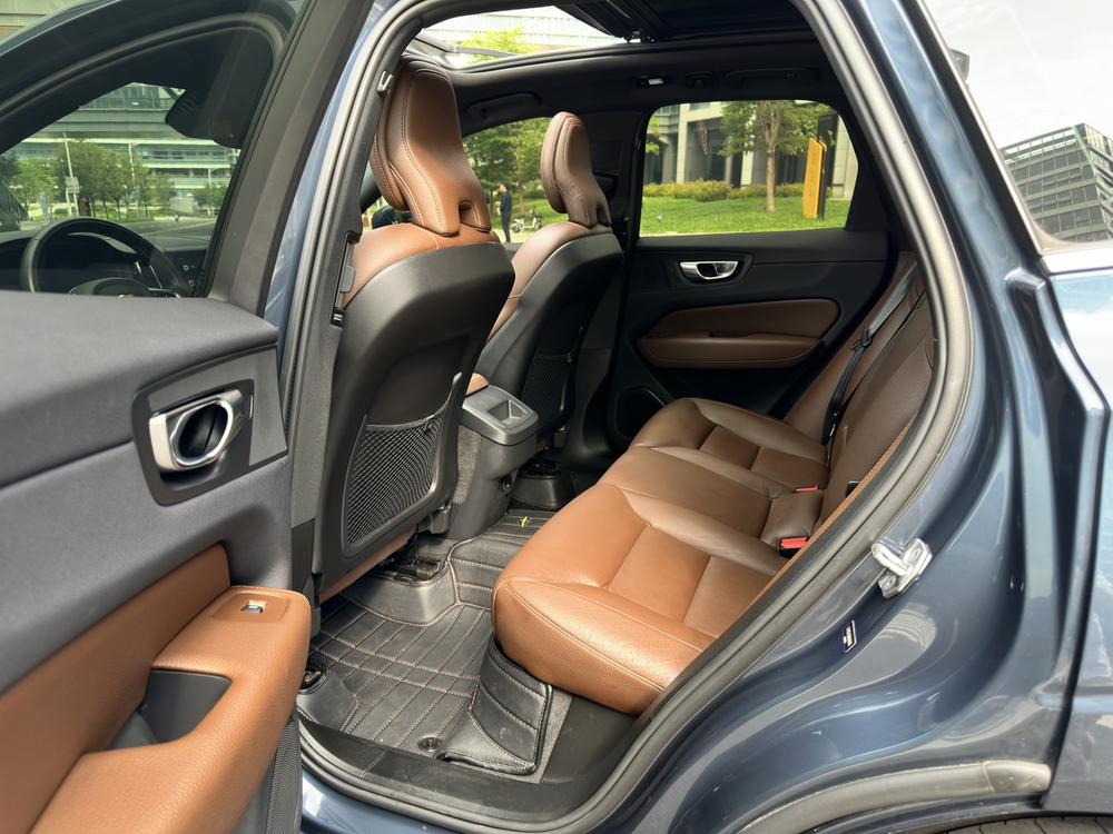 Volvo XC60 2022 B5 4WD Smart Enjoy Luxury – фото 21