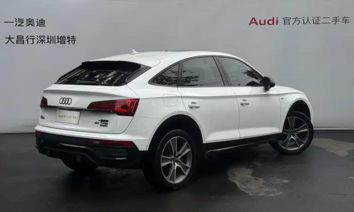 Audi Q5L Sportback 2024 Model 40 TFSI Luxury Model – фото 5