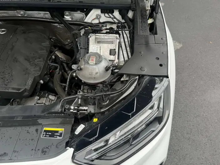 Audi Q5L Sportback 2024 Model 40 TFSI Luxury Model – фото 10