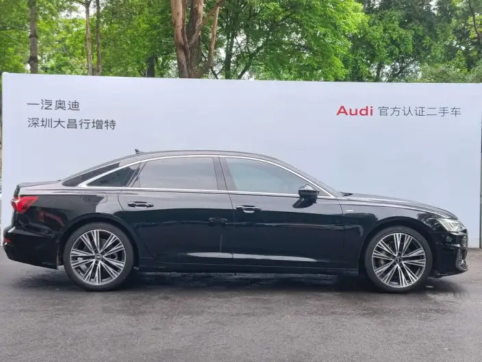 Audi A6L 2022 Model 45 TFSI quattro Exclusive Dynamic Model – фото 6
