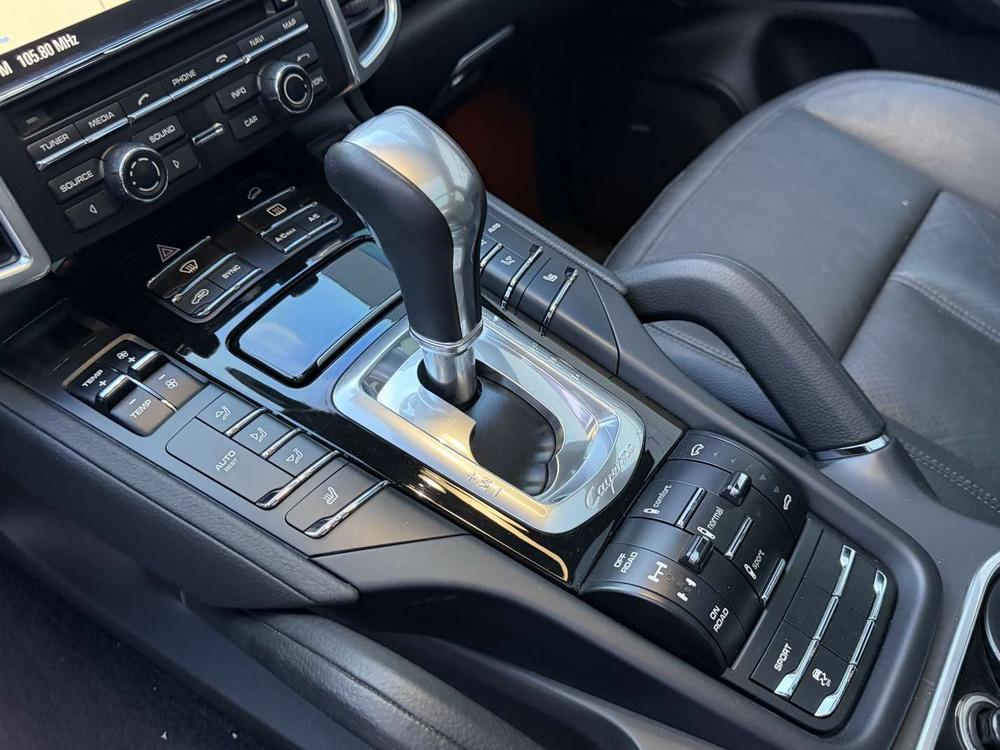 Porsche Cayenne 2011 Cayenne 3.0T – фото 11