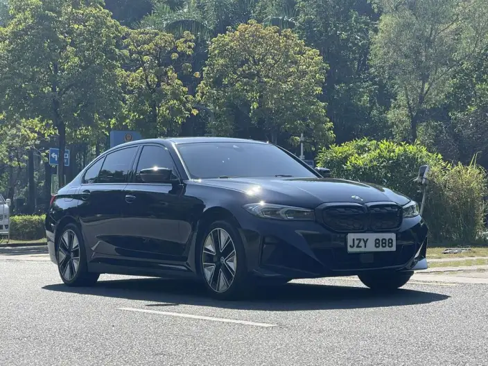 BMW i3 2023 Model Facelift eDrive40L Night Edition Sports Set – фото 3