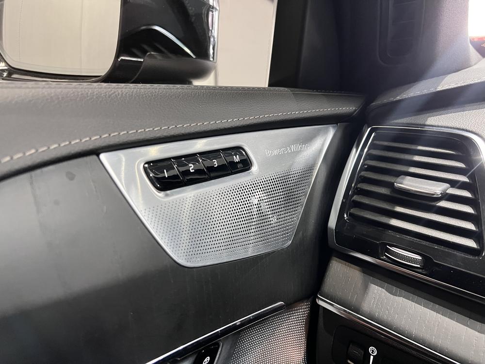 Volvo XC90 PHEV 2022 E-Drive Hybrid T8 Smart Enjoy Luxury 7-Seater – фото 7
