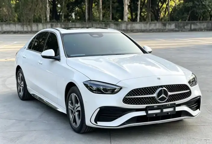 Mercedes-Benz C-Class 2022 Model C 200 L Sports Edition – фото 3