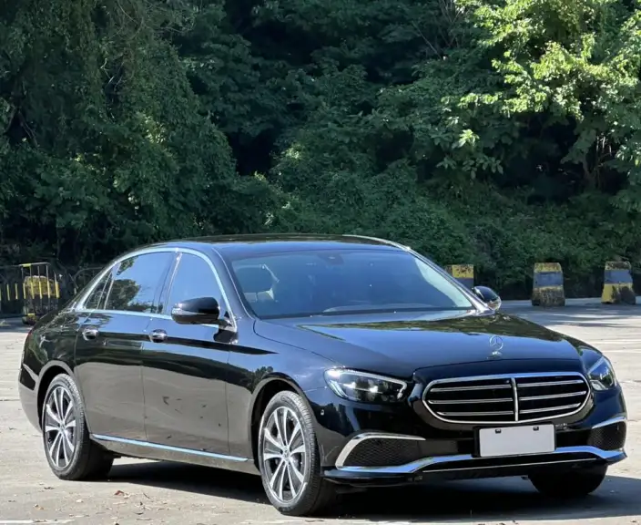 Mercedes-Benz E-Class PHEV 2022 Model Facelift E 350 e L sedan – фото 3