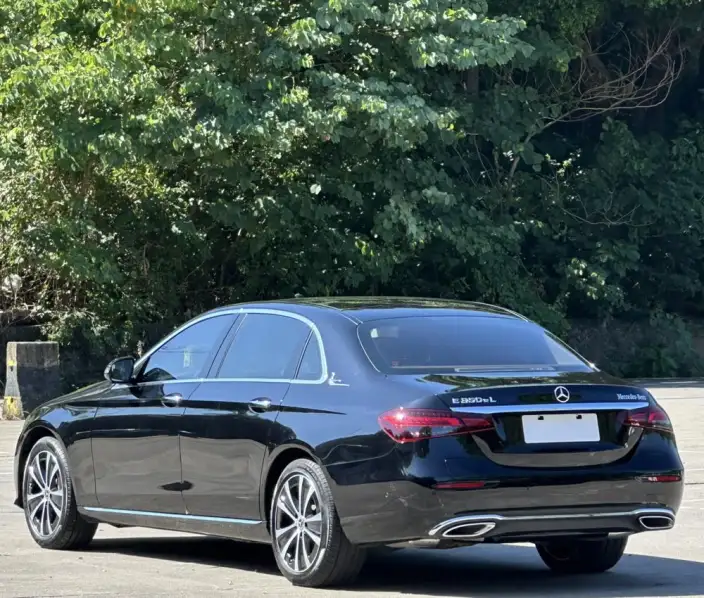 Mercedes-Benz E-Class PHEV 2022 Model Facelift E 350 e L sedan – фото 5