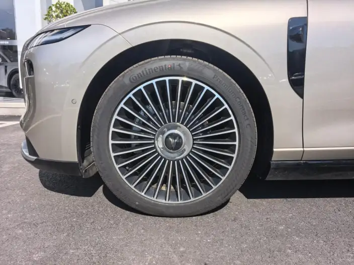 Voyah Pursuit L 2026 Model 4WD Ultra – фото 9