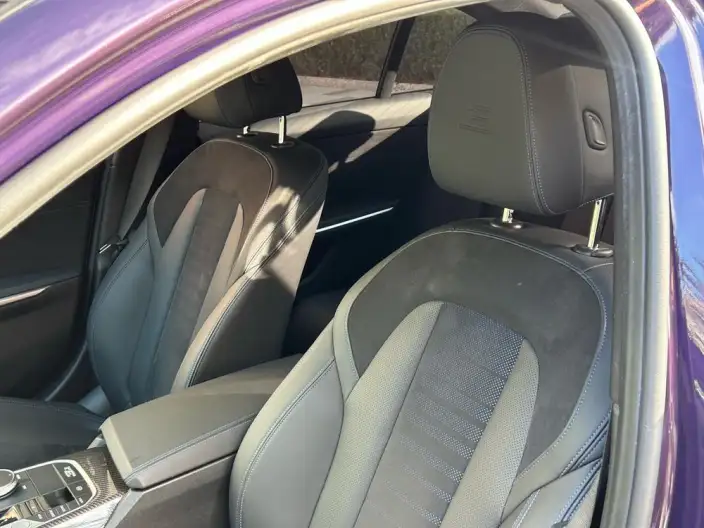 BMW 3 Series 2025 Model 330i 50th Anniversary Limited edition – фото 10