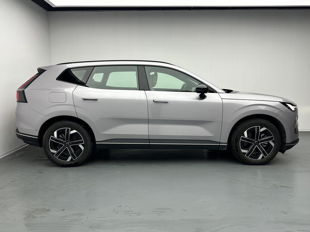 Volvo XC70 2026 модификация 2WD Long Battery Life Pro Core – фото 8