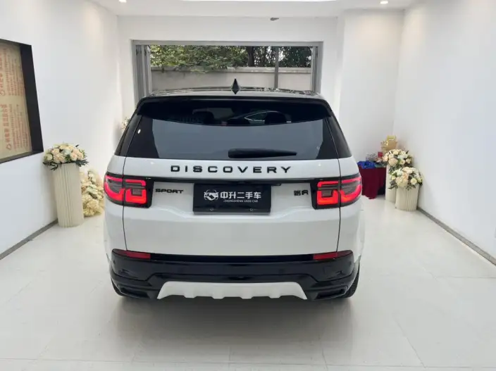 Land Rover Discovery Sport 2024 Model 249PS R-Dynamic SE Performance Technology Edition 5 seat