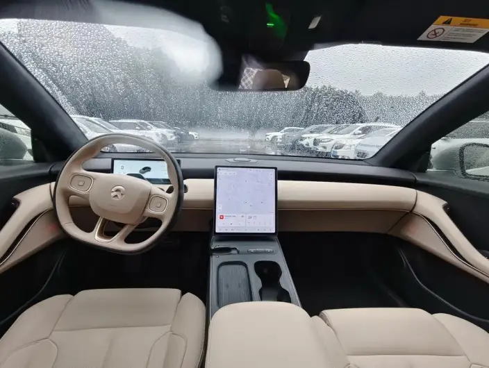 NIO ET5 2024 Model 75kWh – фото 7