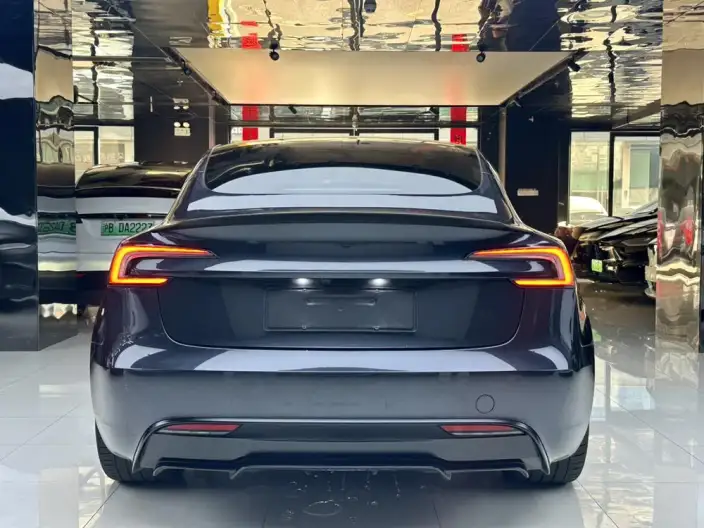 Model 3 2024 Model High performance All-wheel drive version – фото 5