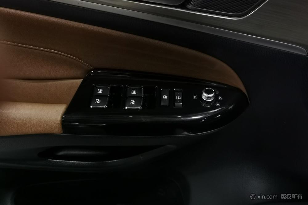 Changan CS95 2017 2.0T 2WD Smart Journey – фото 9
