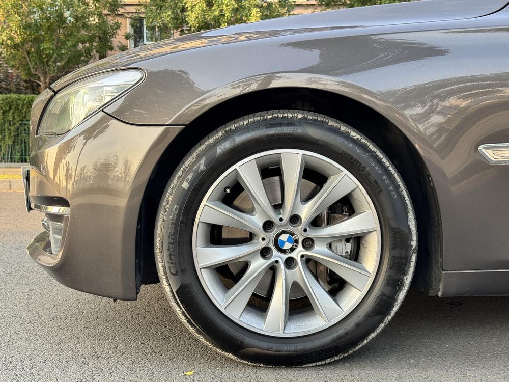 BMW 7 Series 2013 модификация 740Li xDrive – фото 10