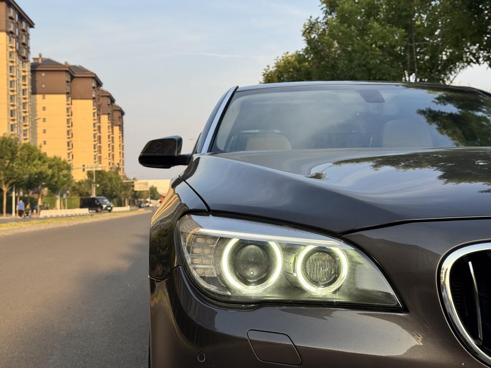 BMW 7 Series 2013 модификация 740Li xDrive – фото 12