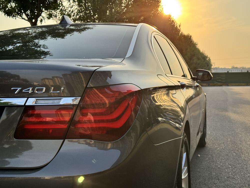 BMW 7 Series 2013 модификация 740Li xDrive – фото 15