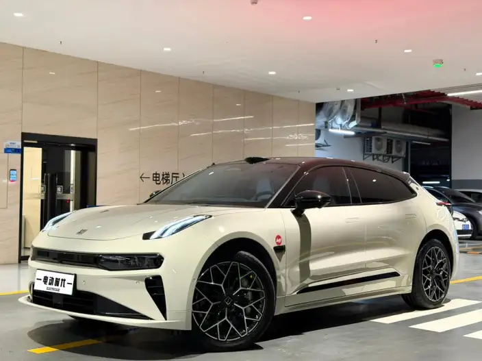 ZEEKR 001 2026 Model Ultra Edition 103kWh 4WD – фото 1