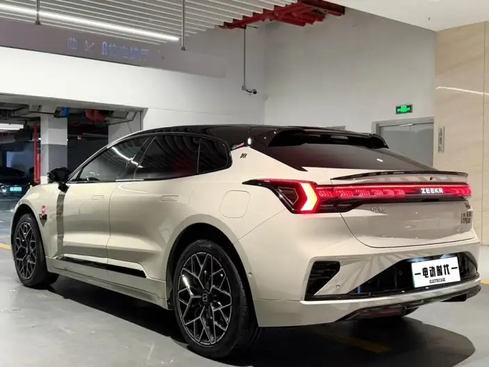 ZEEKR 001 2026 Model Ultra Edition 103kWh 4WD – фото 4