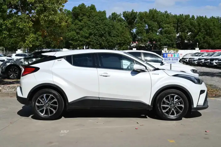 Yize Izoa 2023 Model Intelligent Hybrid 2.0L E-CVT Yichi Edition – фото 8