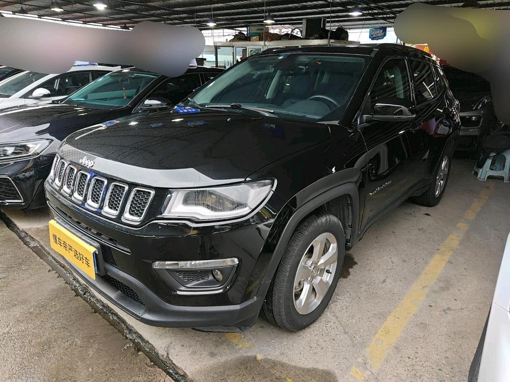 Jeep Compass 2017 200T Automatic Family Enjoyment – фото 1