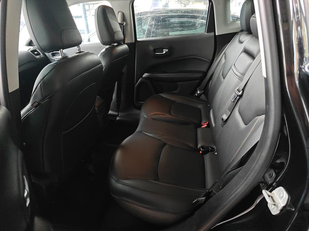 Jeep Compass 2017 200T Automatic Family Enjoyment – фото 12
