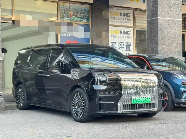 ZEEKR 009 2023 Model Facelift WE Edition