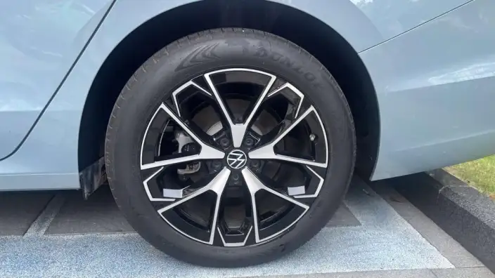 Volkswagen Passat PHEV 2026 Model ePro Ultimate Edition – фото 5