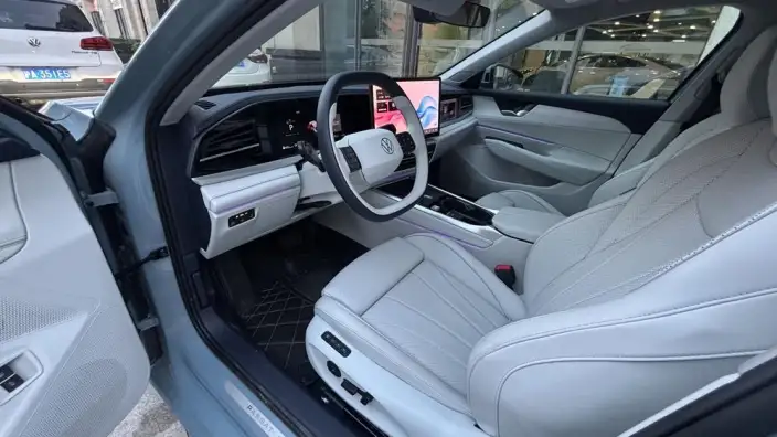 Volkswagen Passat PHEV 2026 Model ePro Ultimate Edition – фото 6