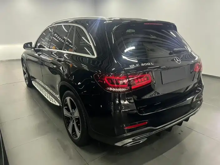 Mercedes-Benz GLC 2022 Model Facelift GLC 300 L 4MATIC Dynamic Model Collector Edition – фото 4