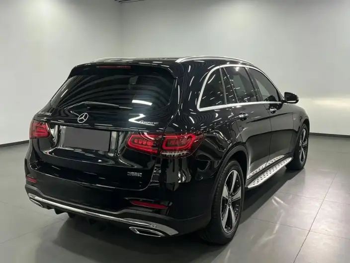 Mercedes-Benz GLC 2022 Model Facelift GLC 300 L 4MATIC Dynamic Model Collector Edition – фото 6