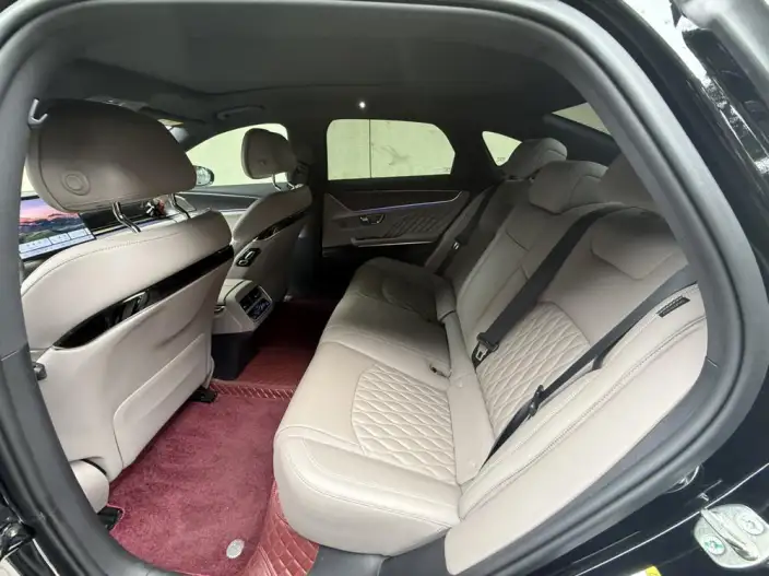 BYD Han EV 2024 Model Honor Edition 715KM Flagship Model – фото 9