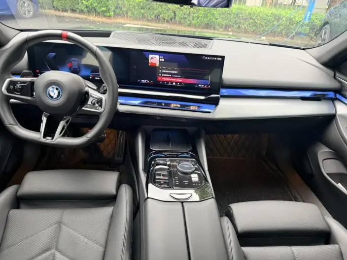 BMW i5 Imported 2024 Model M60 xDrive – фото 9
