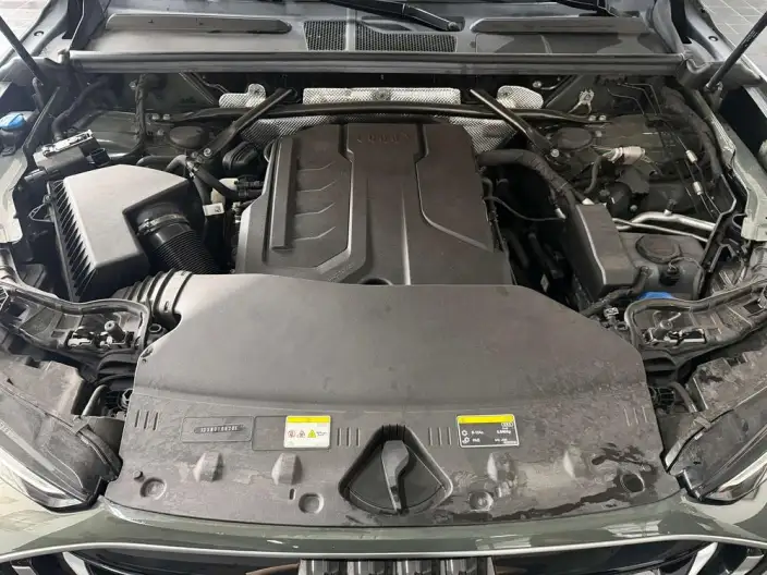 Audi Q5L 2026 Model 2.0T 10M Users Edition Edition – фото 7
