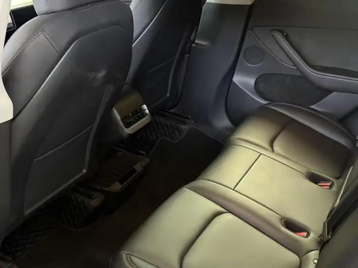 Model Y 2023 Model Rear-wheel drive version – фото 9