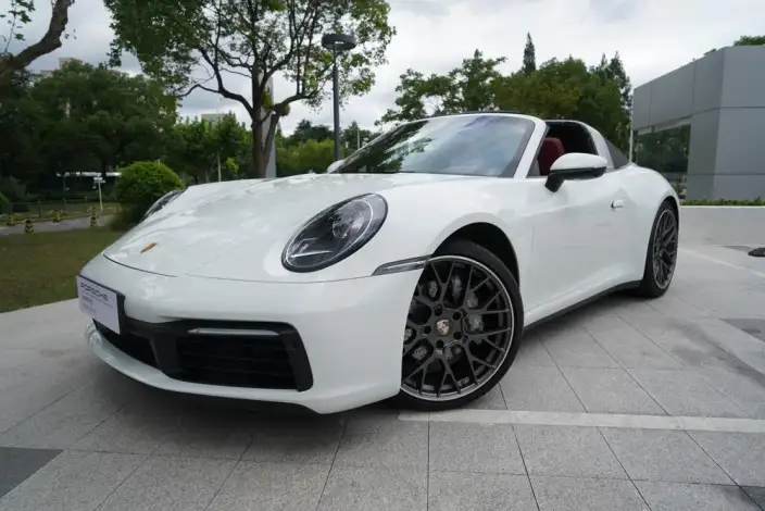 PORSCHE 911 2023 Model Targa 4 3.0T – фото 1