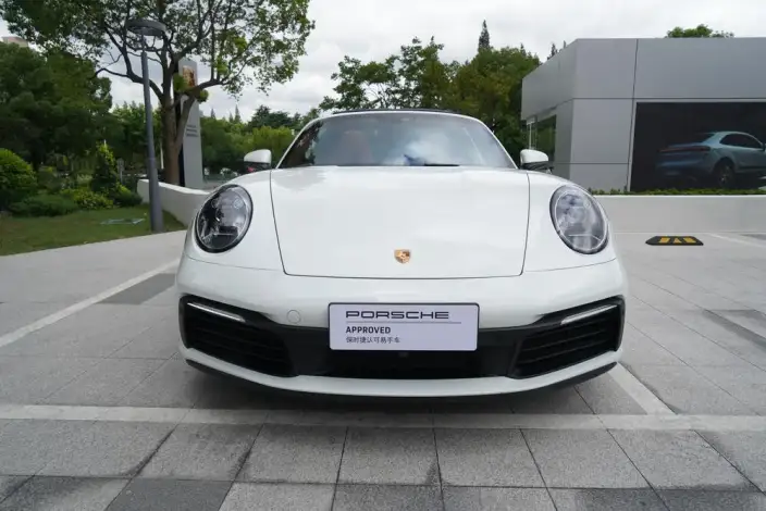 PORSCHE 911 2023 Model Targa 4 3.0T – фото 2