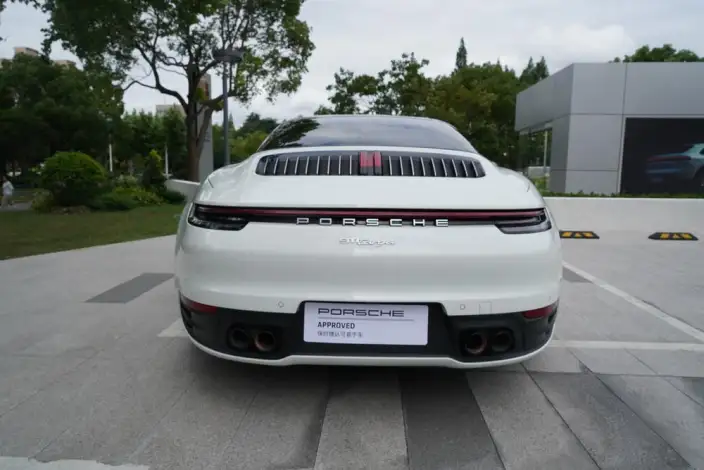 PORSCHE 911 2023 Model Targa 4 3.0T – фото 6