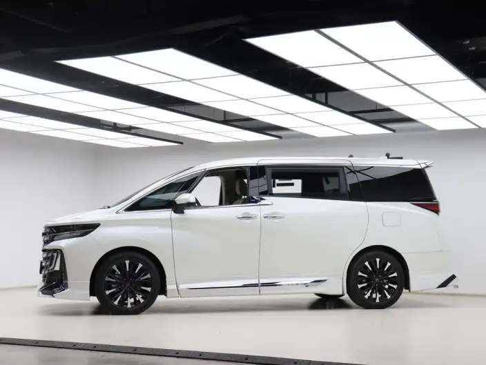 Vellfire 2023 Model Toyota Crown 2.5L Intelligent Hybrid 4WD Supreme Executive Edition – фото 3