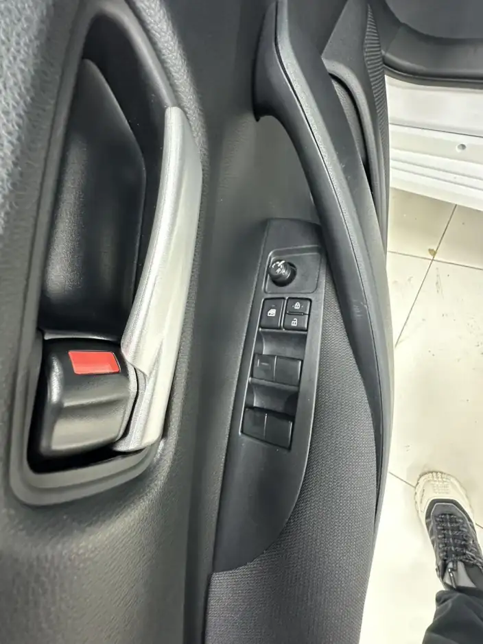 Toyota Corolla 2023 Model 1.5L CVT Pioneer Edition – фото 10