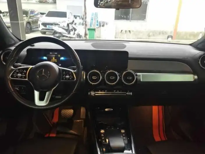 Mercedes-Benz GLB 2022 Model Facelift GLB 180 Dynamic Model – фото 8