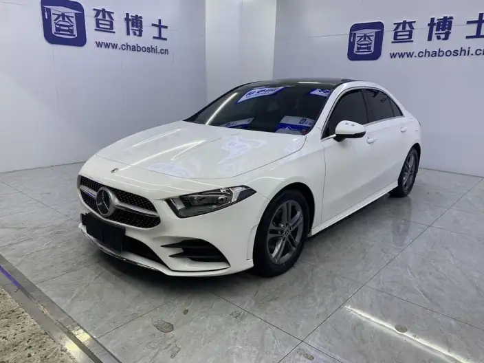Mercedes-Benz A-class 2022 Model Facelift A 180 L Sports sedan – фото 1