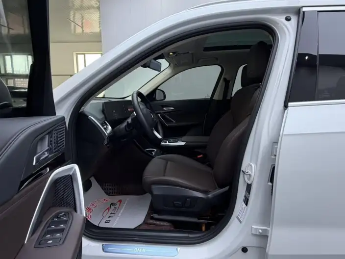 BMW X1 2023 Model sDrive20Li X Design Set – фото 10