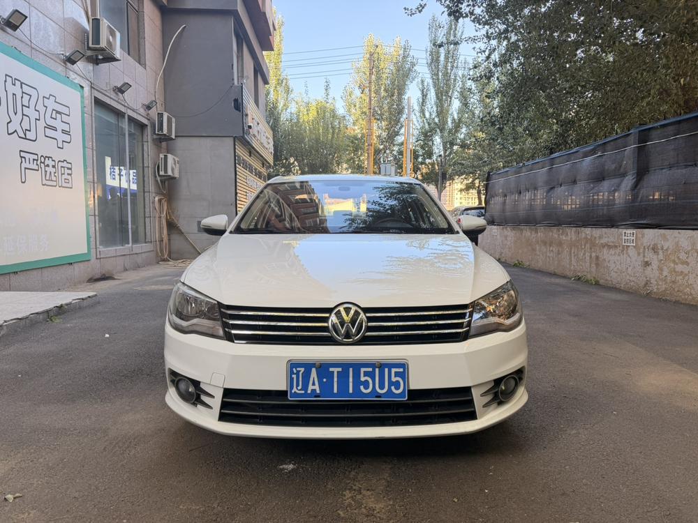Volkswagen Bora 2014 модификация 1.6L Automatic Luxury – фото 2