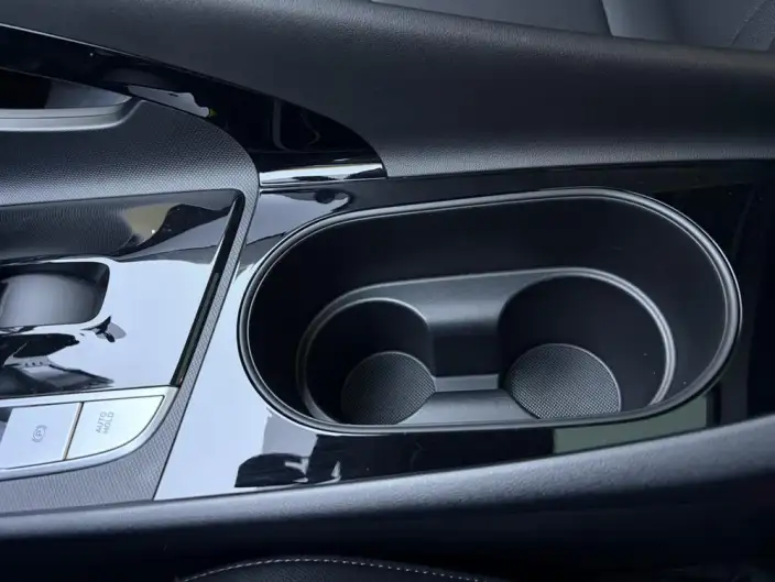 Hyundai Ioniq 2023 Model 1.5L CVT GLX Elite Edition – фото 9